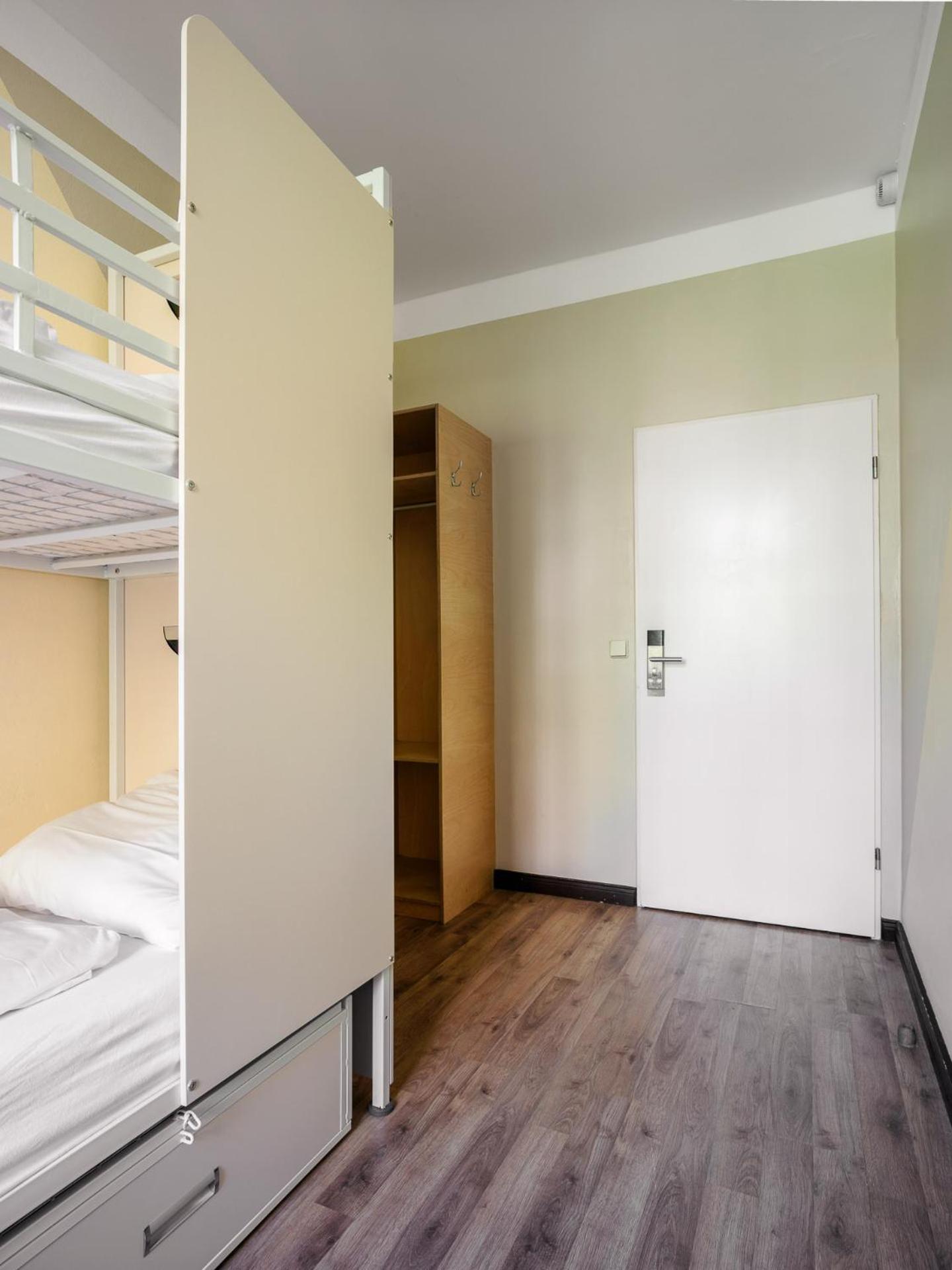 Hostel Eastseven *